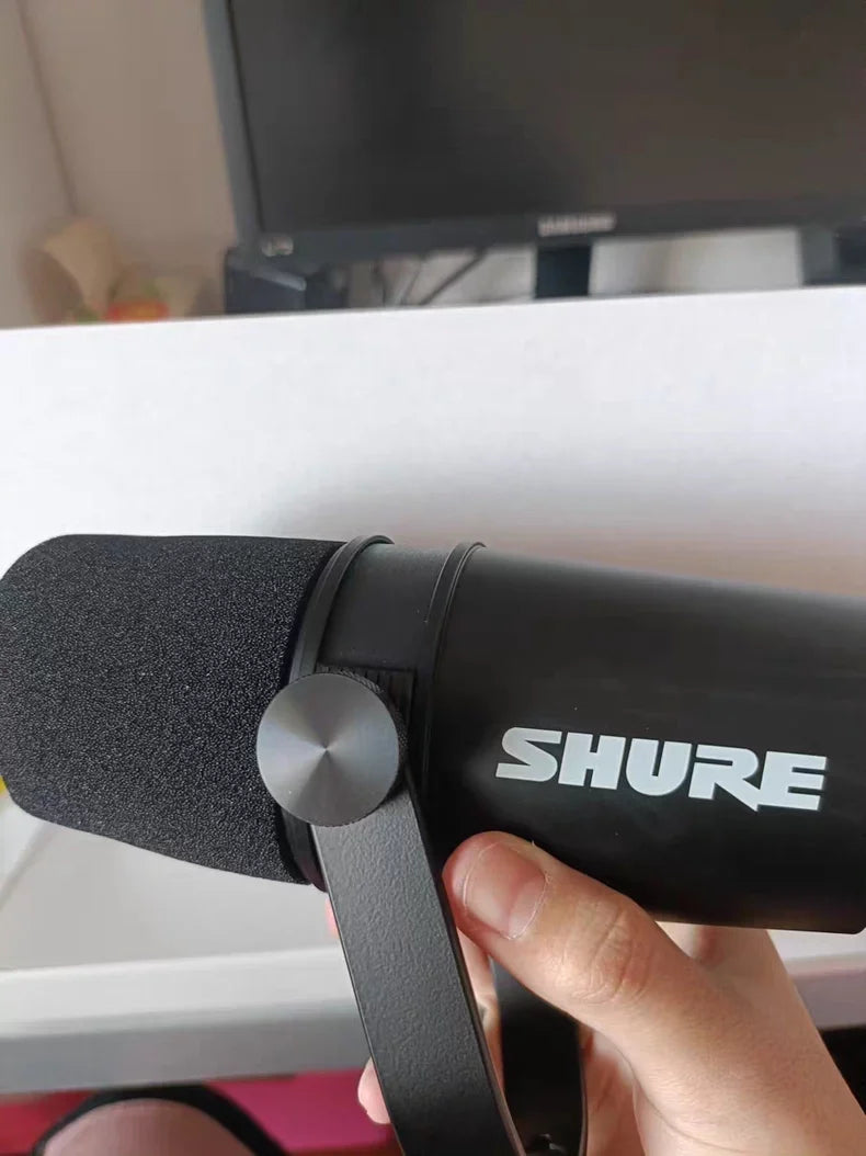 Shure MV7X Microphone pour podcast